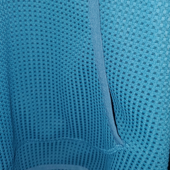 Ascend pullover - Picture 2 of 8